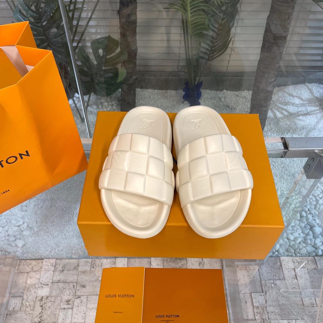 Louis Vuitton Waterfront Mules   1AAR9U - FashionPlug