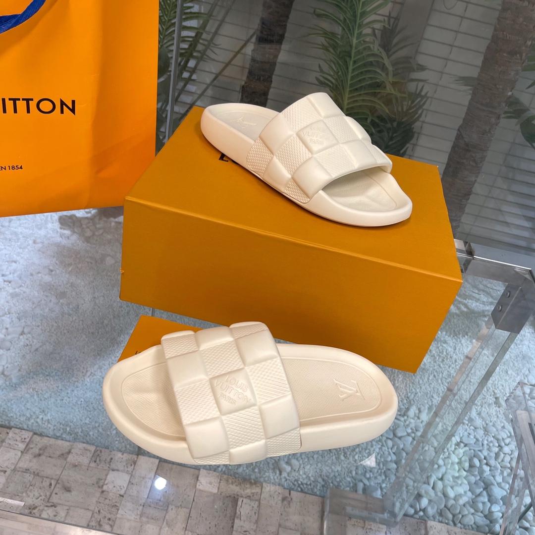 Louis Vuitton Waterfront Mules   1AAR9U - FashionPlug