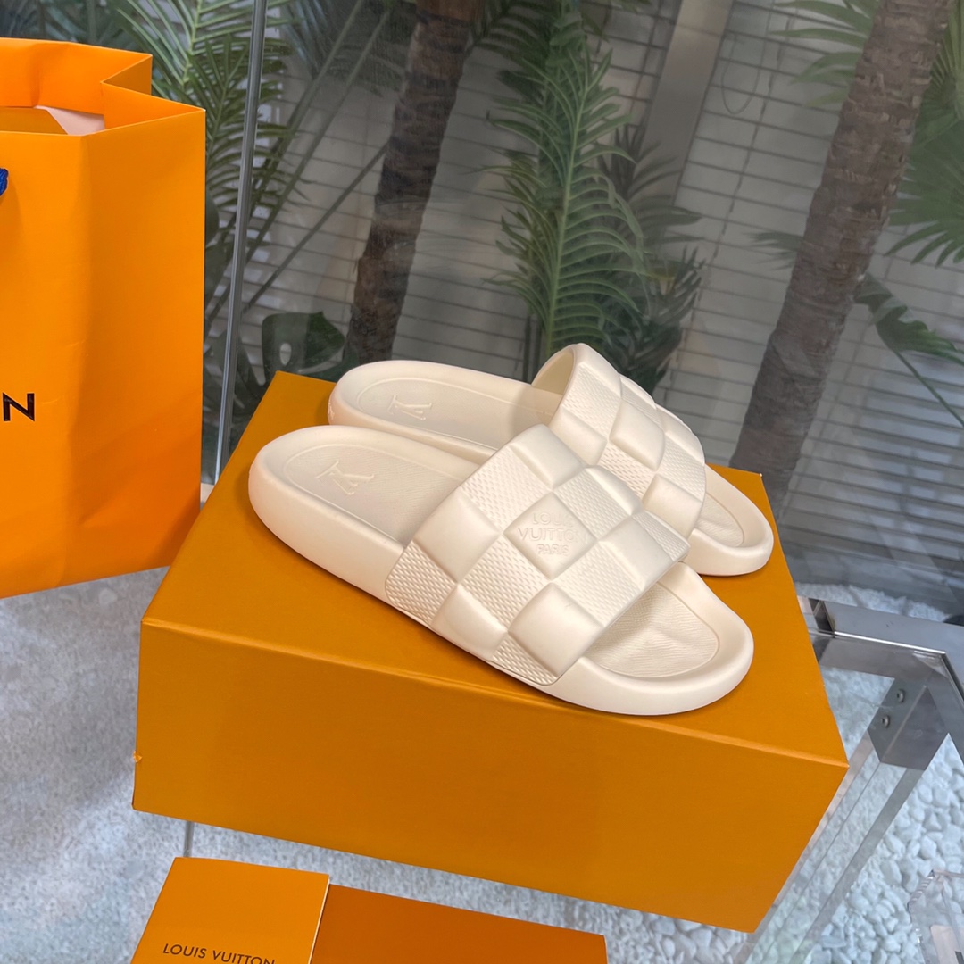 Louis Vuitton Waterfront Mules   1AAR9U - FashionPlug