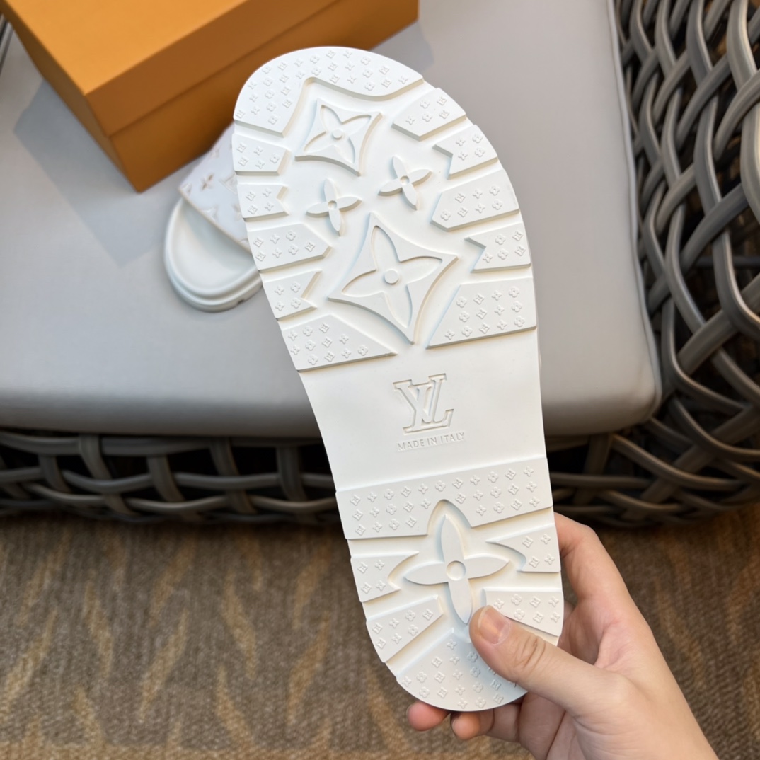 Louis Vuitton Monogram Sandals - FashionPlug