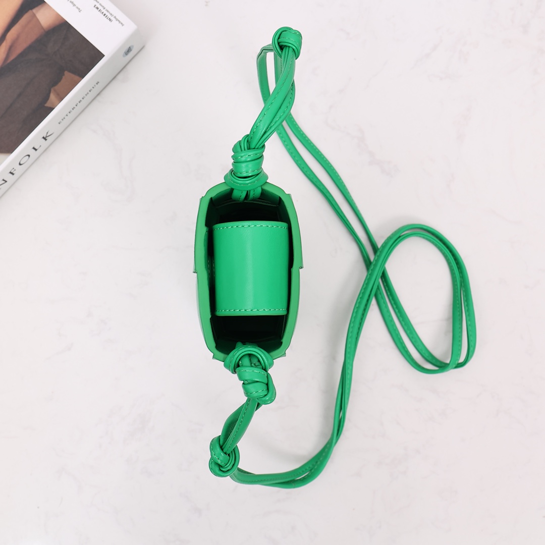 Bottega Veneta Phone Pouch - FashionPlug