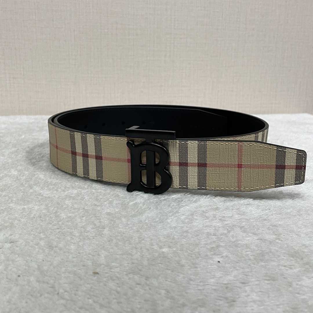 Burberry Check And Leather Reversible TB Belt - FashionPlug