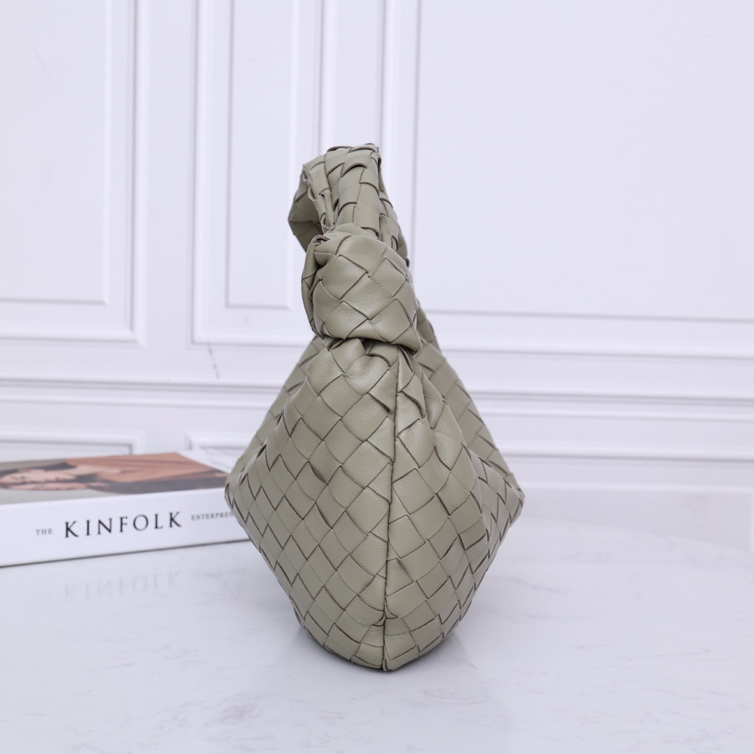 Bottega Veneta Teen Jodie - FashionPlug