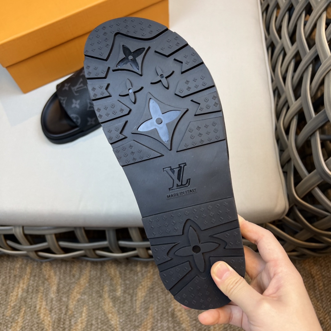Louis Vuitton Monogram Sandals - FashionPlug