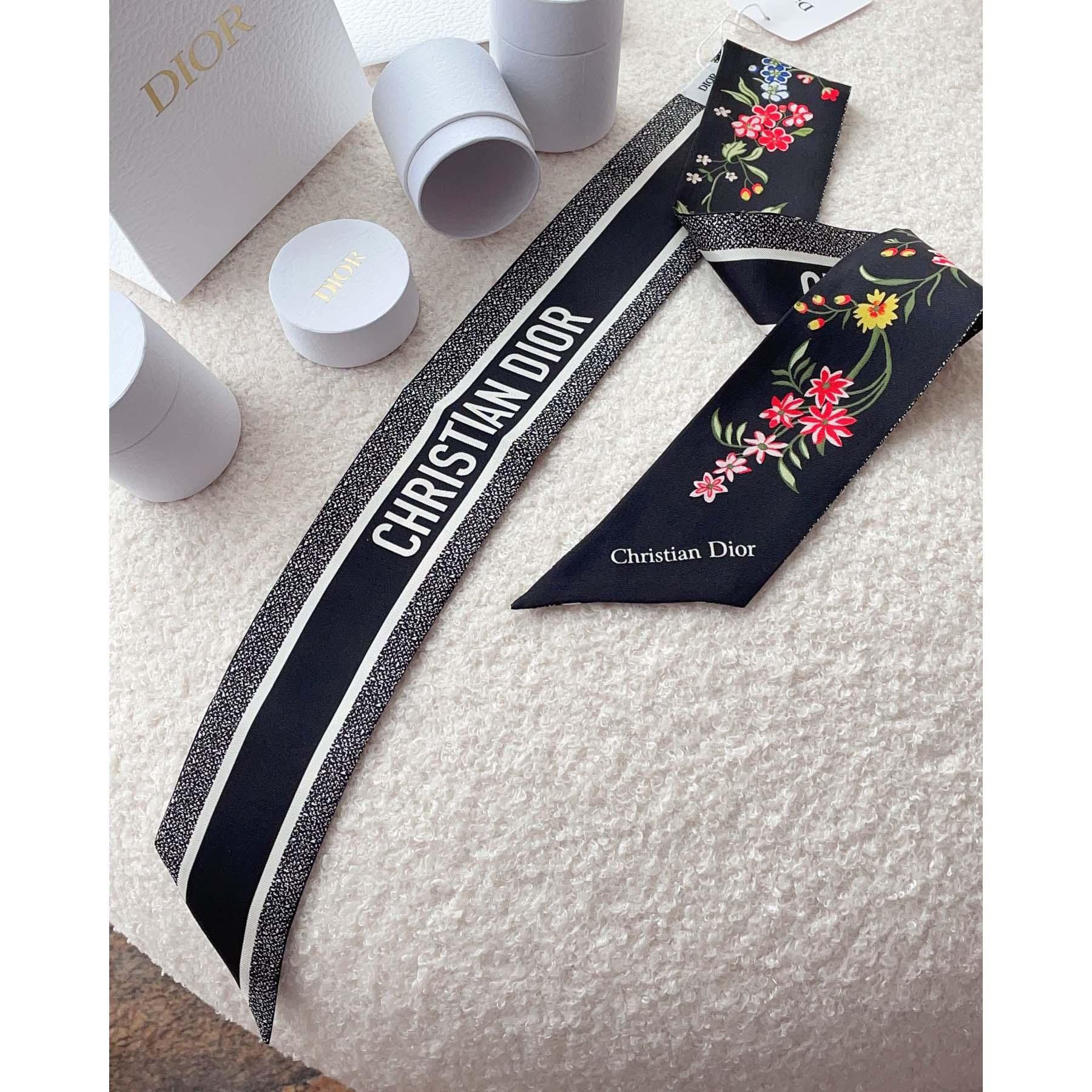 Dior Petites Fleurs Mitzah Scarf - FashionPlug