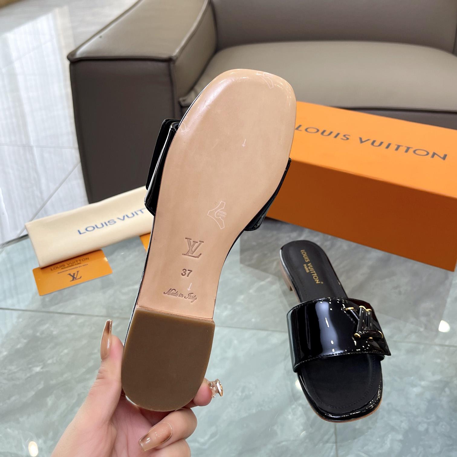Louis Vuitton Shake Flat Mule       - FashionPlug