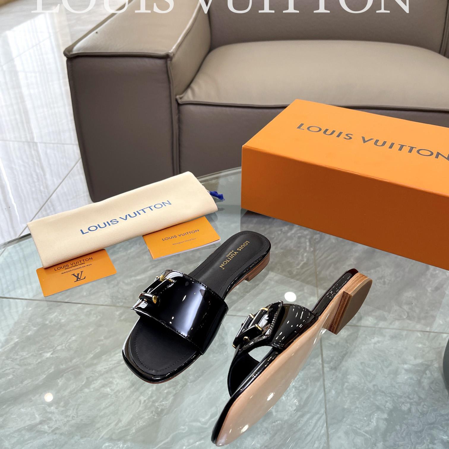 Louis Vuitton Shake Flat Mule       - FashionPlug