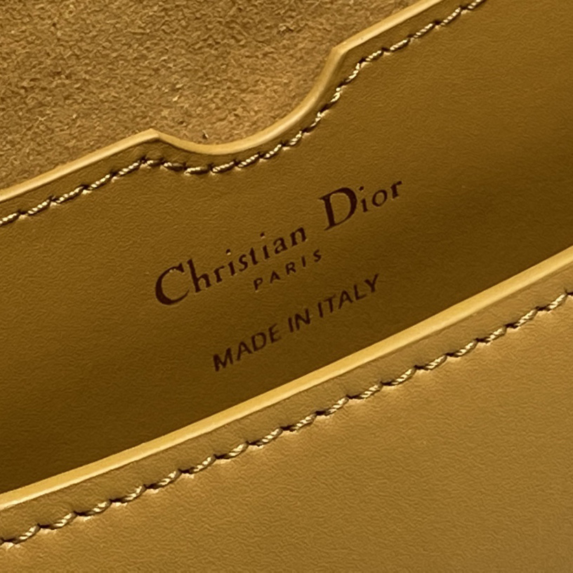 Dior Bobby East-West Bag - FashionPlug