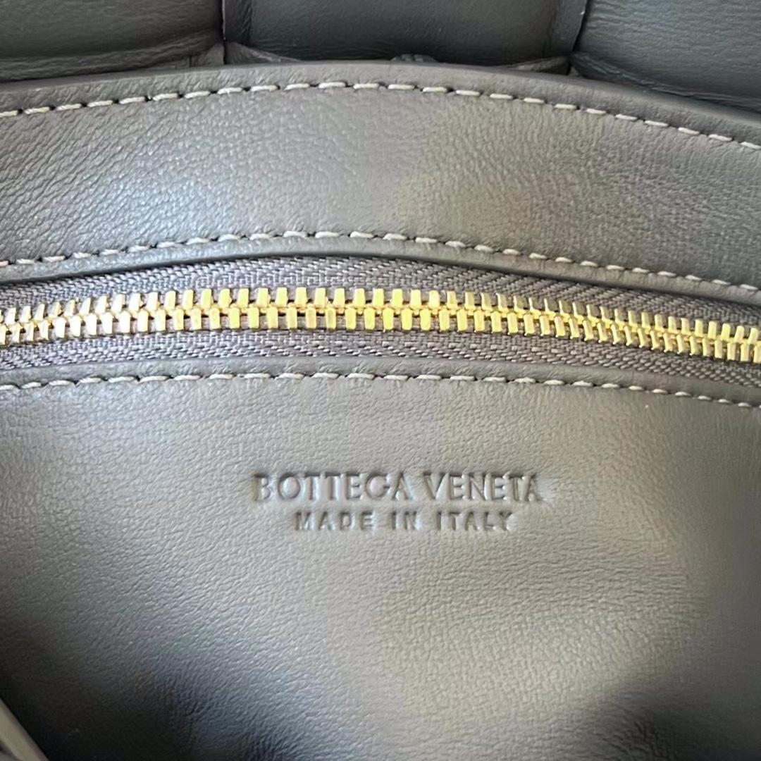 Bottega Veneta Small Padded Cassette - FashionPlug