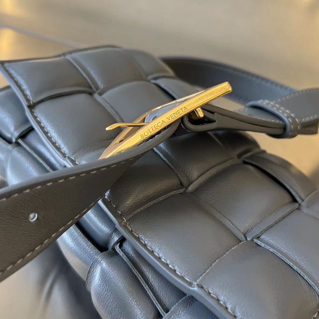 Bottega Veneta Small Padded Cassette - FashionPlug