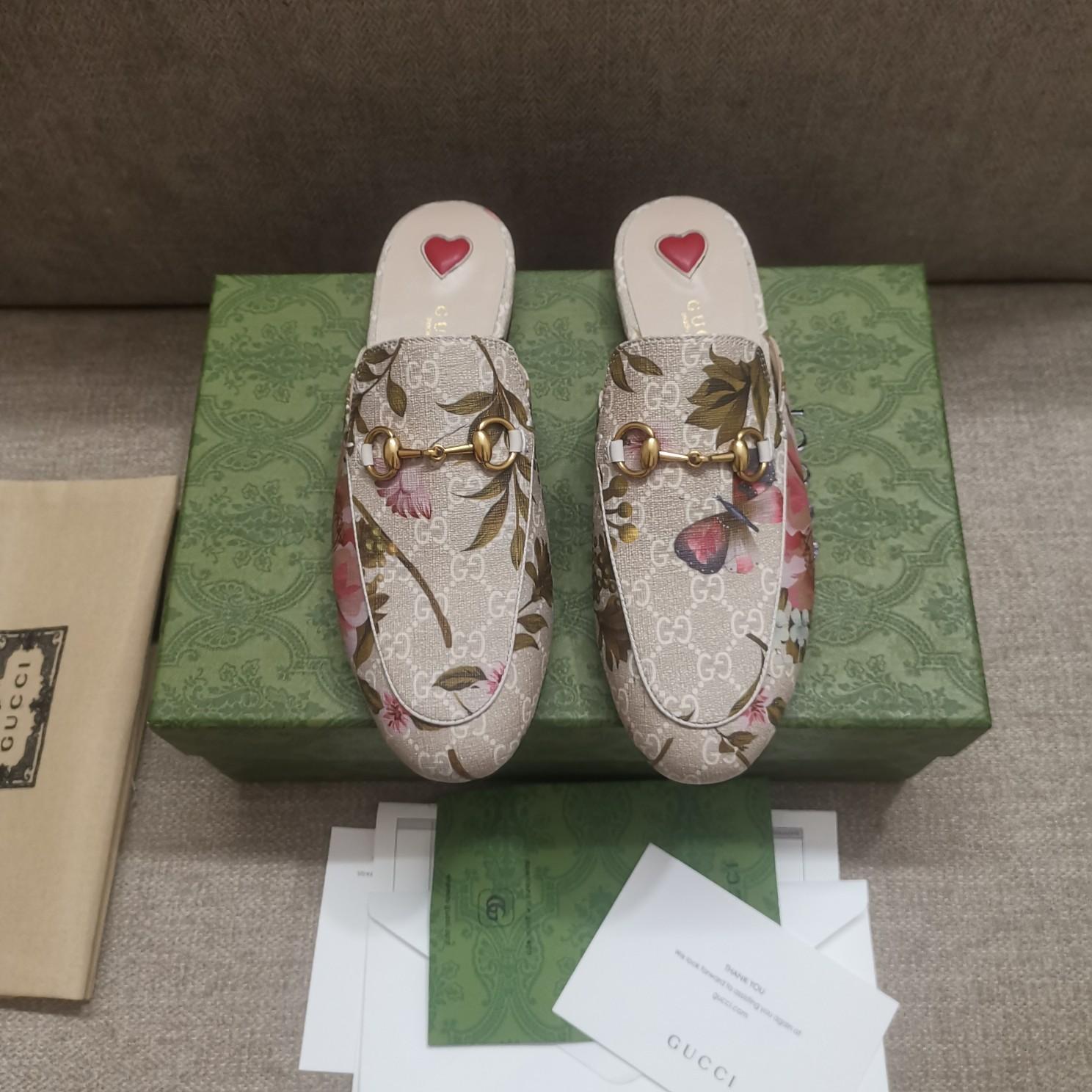 Gucci Women's GG Flora Princetown Slipper - FashionPlug