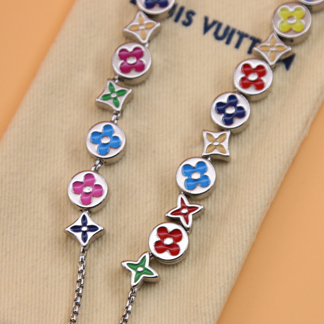 Louis Vuitton Monogram Party Necklace   MP3281 - FashionPlug