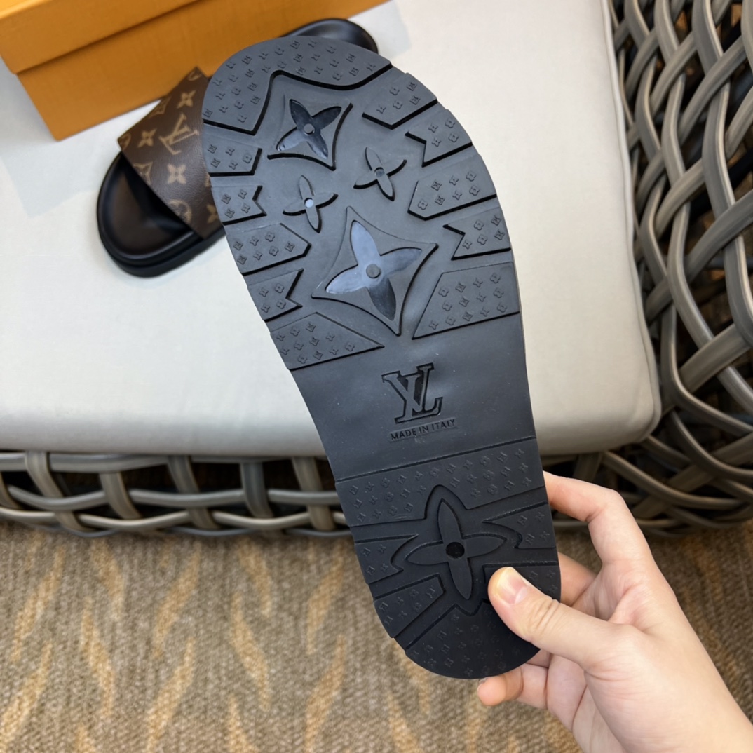 Louis Vuitton Monogram Sandals - FashionPlug