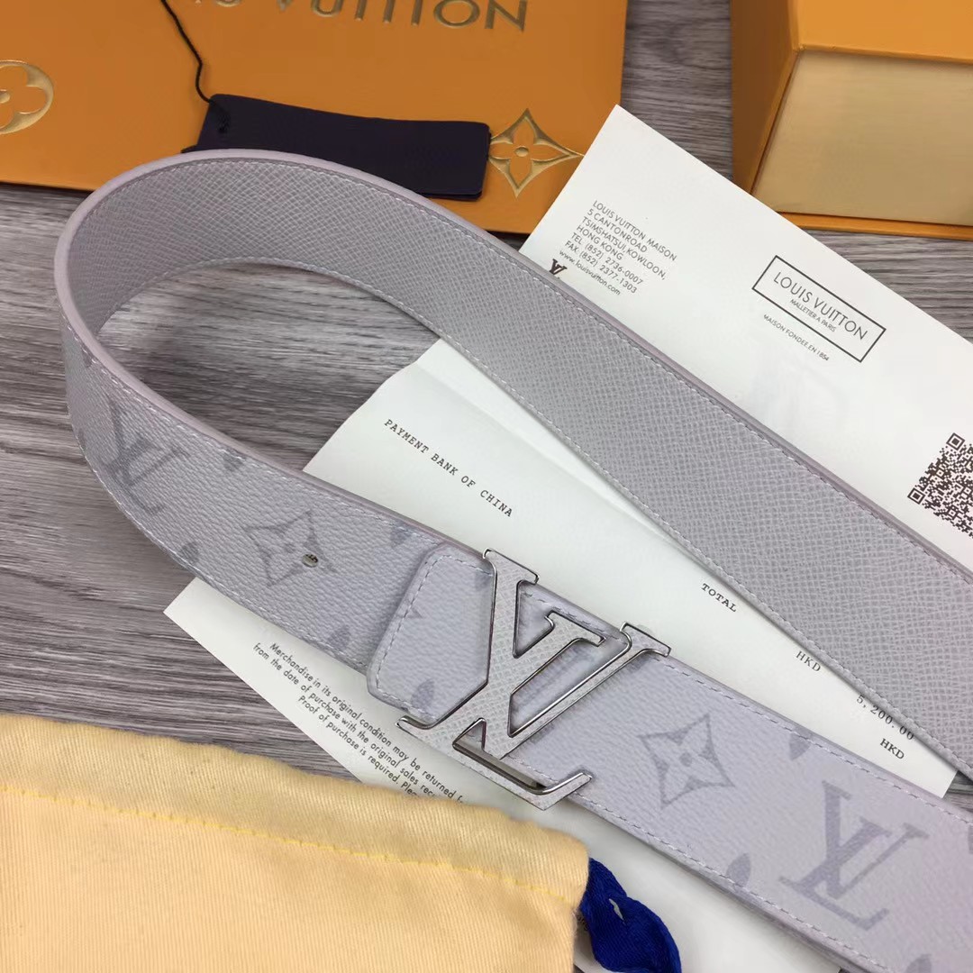 Louis Vuitton LV Initiales 40MM Reversible Belt     M0158V - FashionPlug
