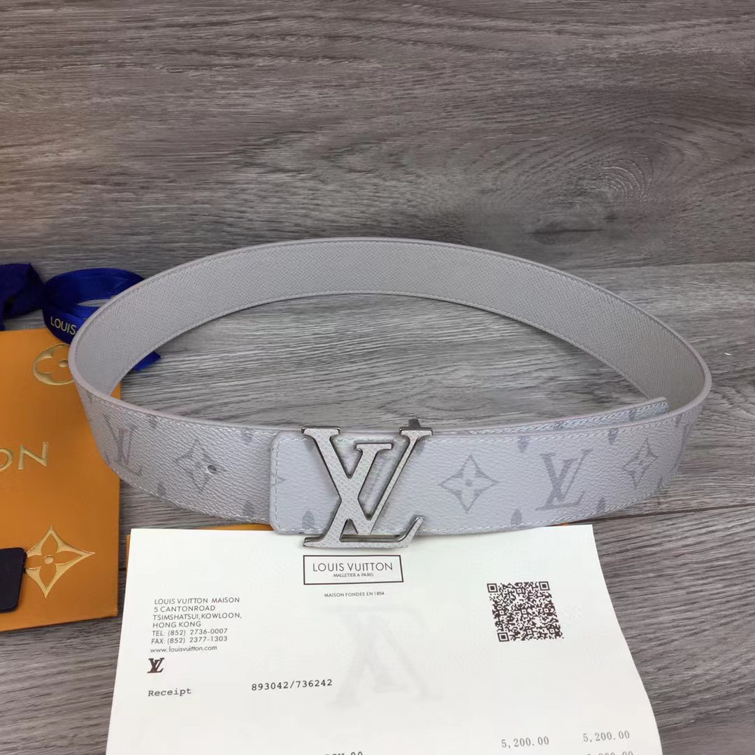 Louis Vuitton LV Initiales 40MM Reversible Belt     M0158V - FashionPlug