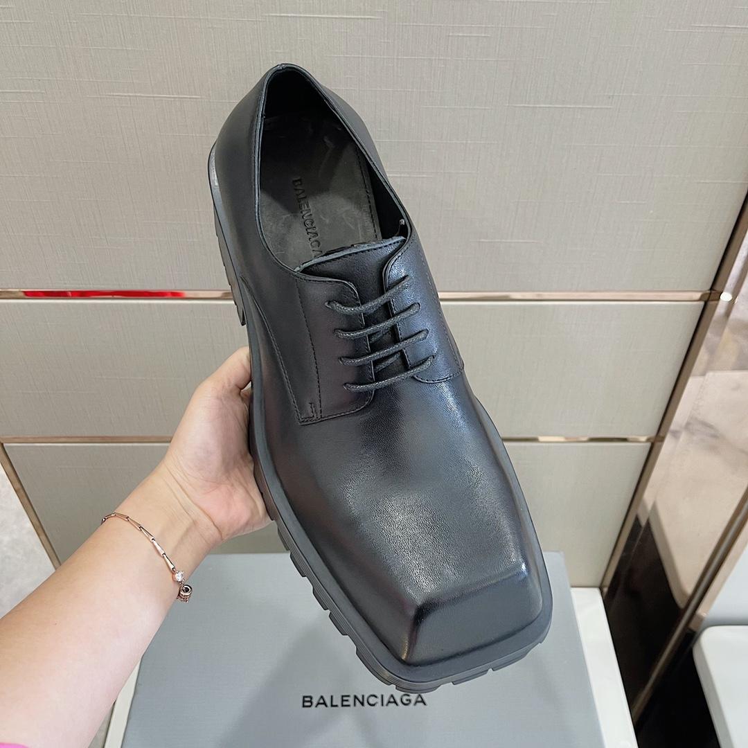 Balenciaga Men's Rhino Derby In Black  - FashionPlug