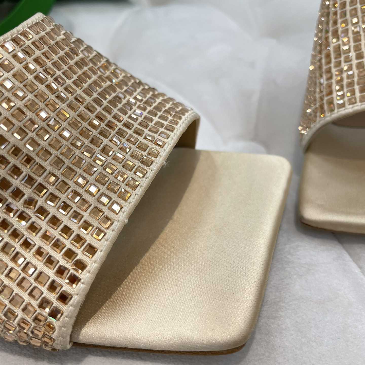 Bottega Veneta Stretch - FashionPlug