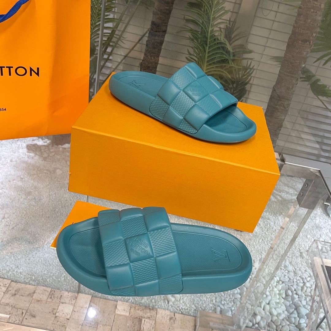 Louis Vuitton Waterfront Mules   1AAR9D - FashionPlug