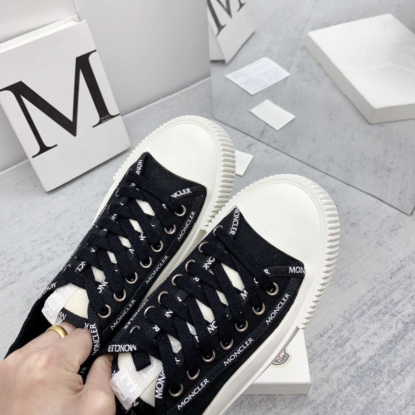 Moncler Glissiere Low-Top Sneakers - FashionPlug