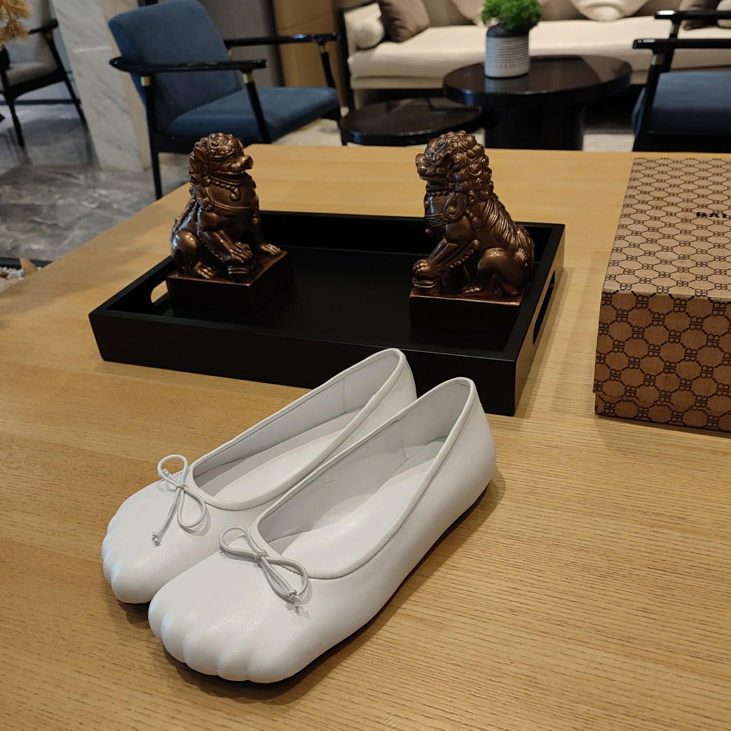 Balenciaga Women's Black Fetish Ballerina Flats - FashionPlug