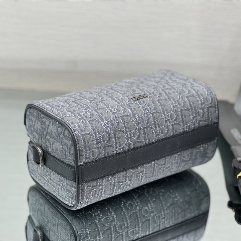 Dior Lingot 22 Bag - FashionPlug