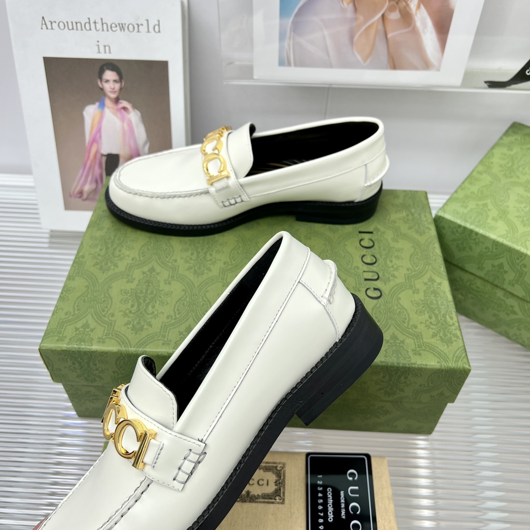 Gucci Women's Gucci Loafer - FashionPlug