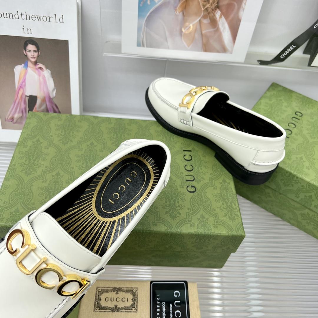 Gucci Women's Gucci Loafer - FashionPlug
