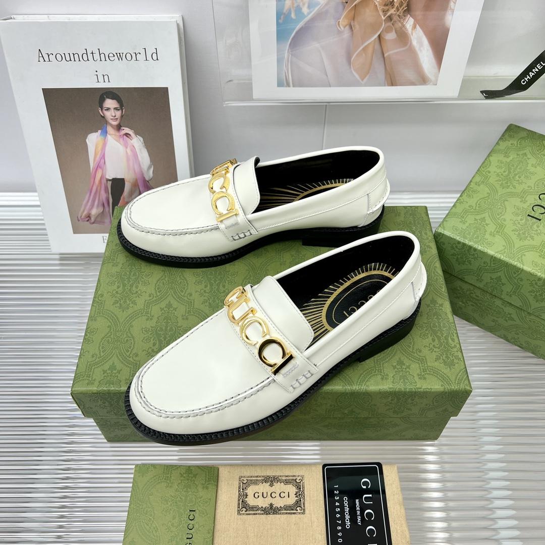 Gucci Women's Gucci Loafer - FashionPlug