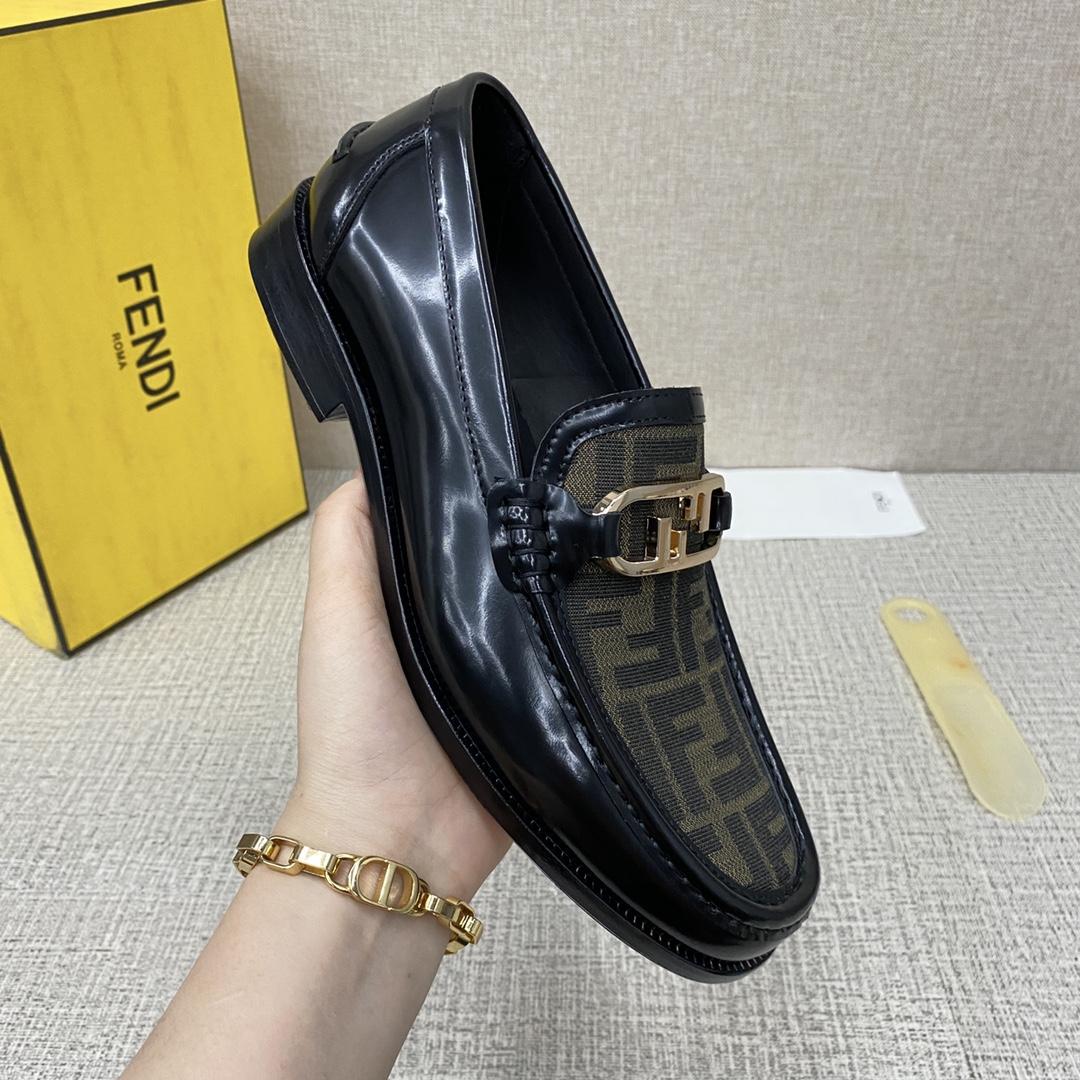 Fendi O-Lock Loafers - FashionPlug