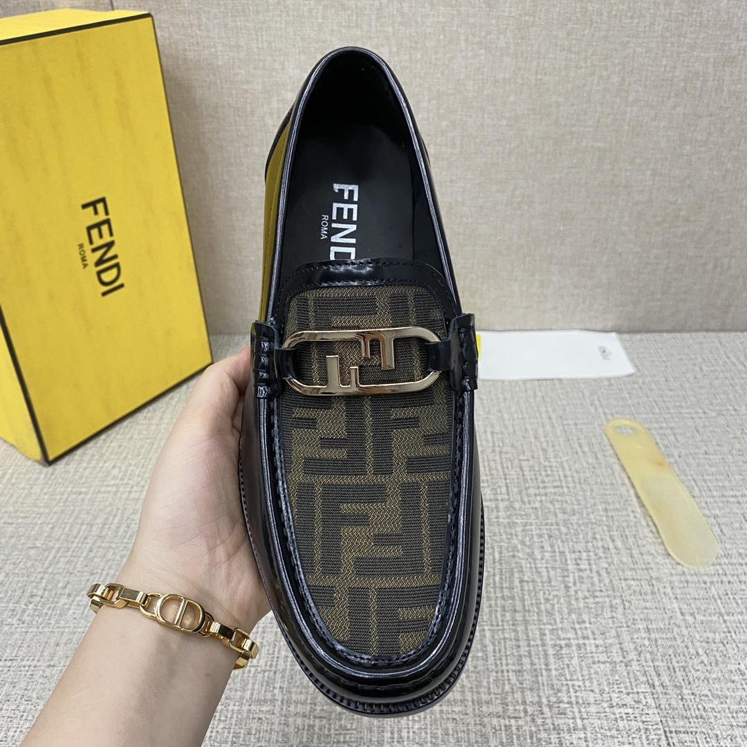 Fendi O-Lock Loafers - FashionPlug