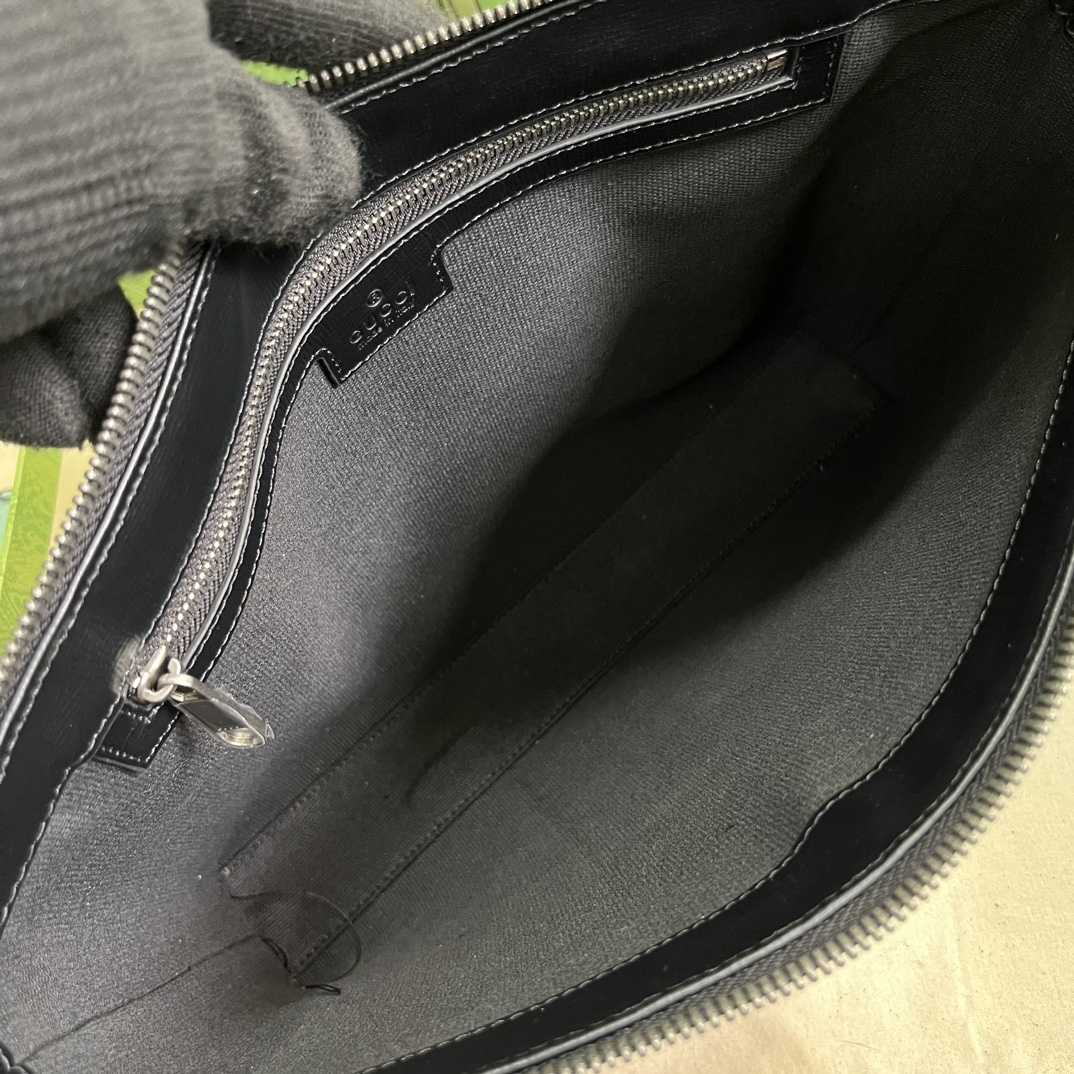 Gucci Messenger bag with Interlocking G(30-22.5-5cm) - FashionPlug