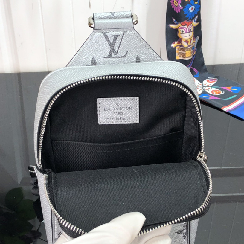 Louis Vuitton Outdoor Slingbag  (13-21-5cm)   M30833 - FashionPlug