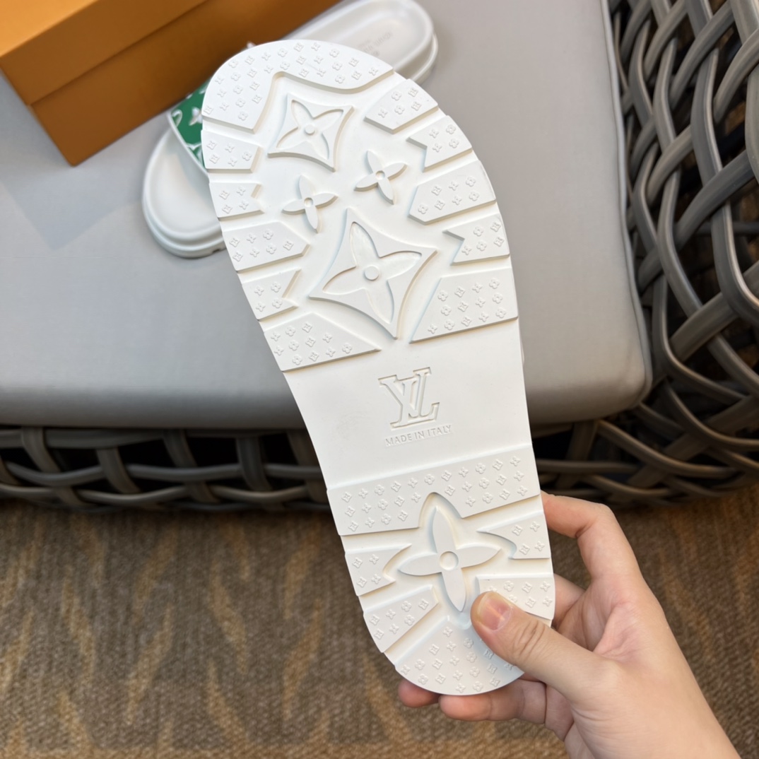 Louis Vuitton Monogram Sandals - FashionPlug