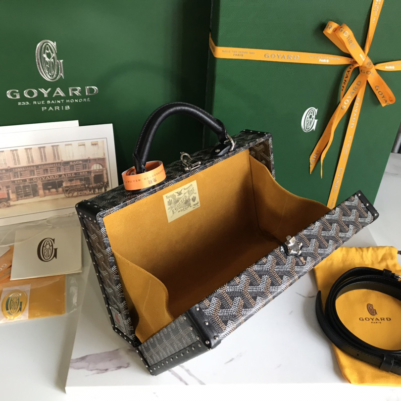 Goyard Grand Hôtel Trunk Bag  - FashionPlug