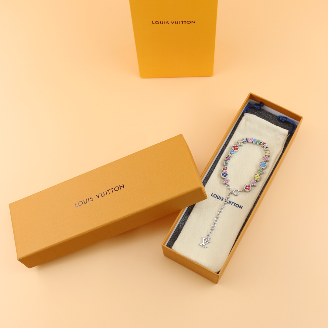 Louis Vuitton Monogram Party Bracelet    MP3282 - FashionPlug