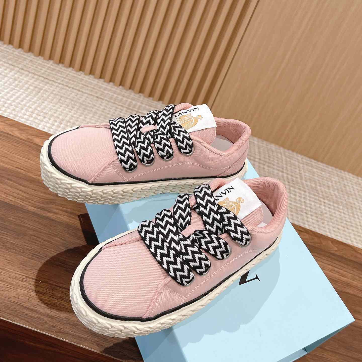 Lanvin Curbies Low-Top Sneakers - FashionPlug