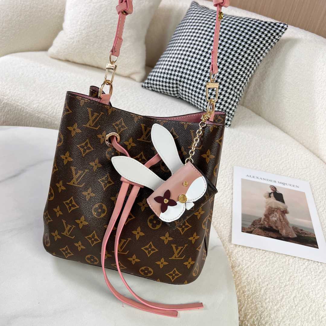 Louis Vuitton Rabbit Earpods Case    GI0863 - FashionPlug