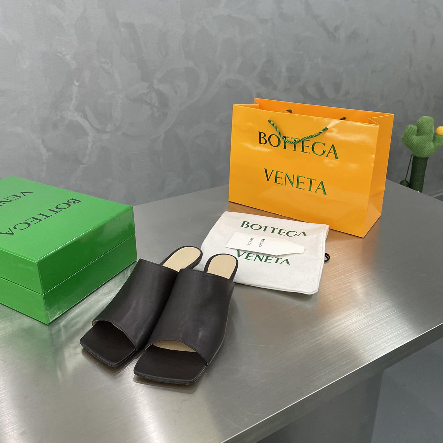 Bottega Veneta Stretch Mule - FashionPlug