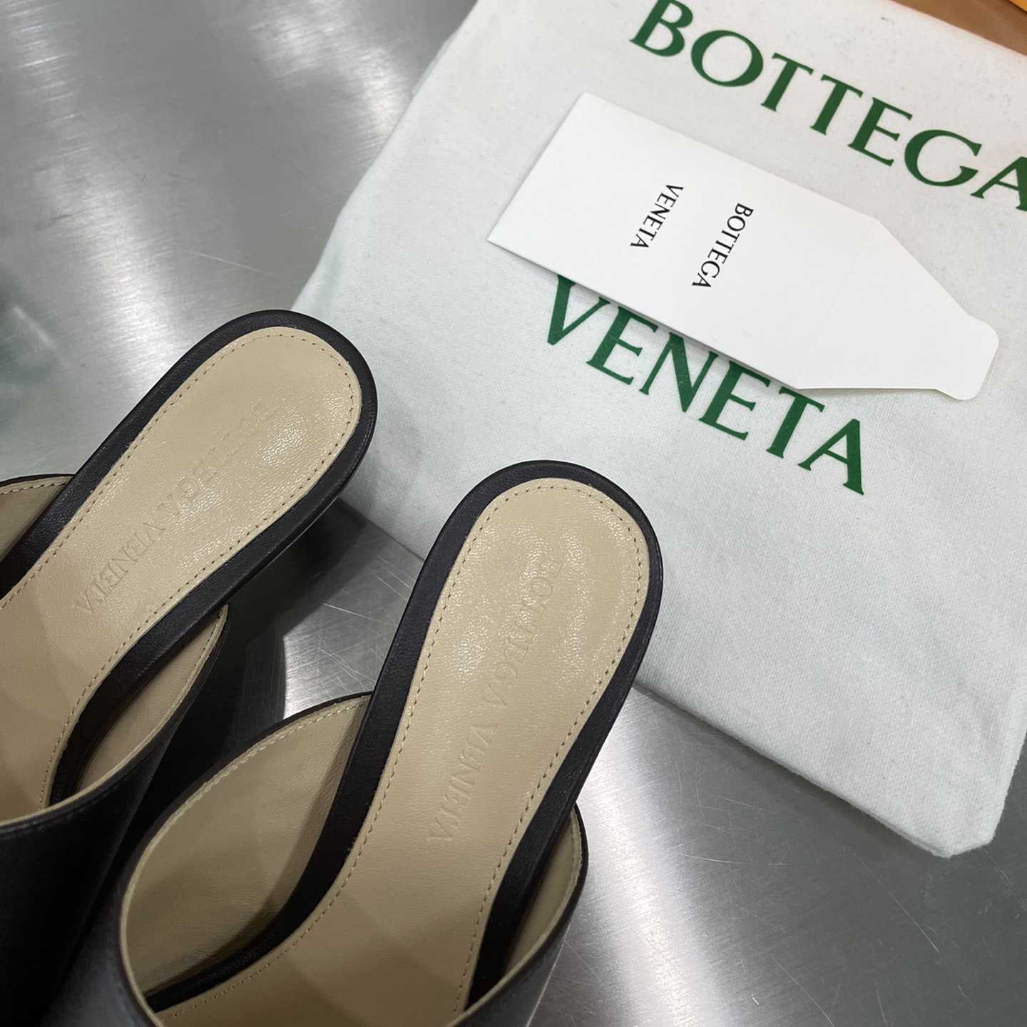 Bottega Veneta Stretch Mule - FashionPlug