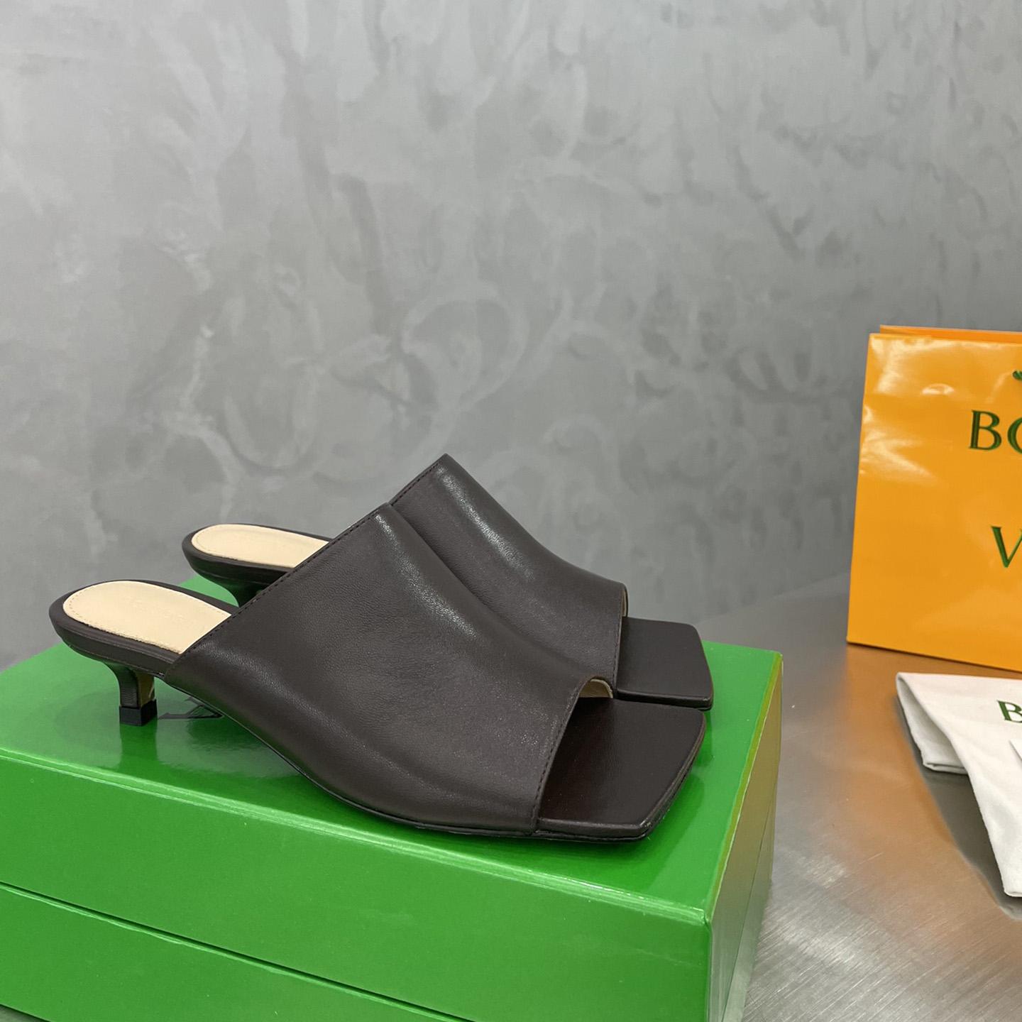Bottega Veneta Stretch Mule - FashionPlug