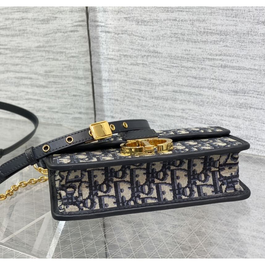 Dior 30 Montaigne Bag - FashionPlug