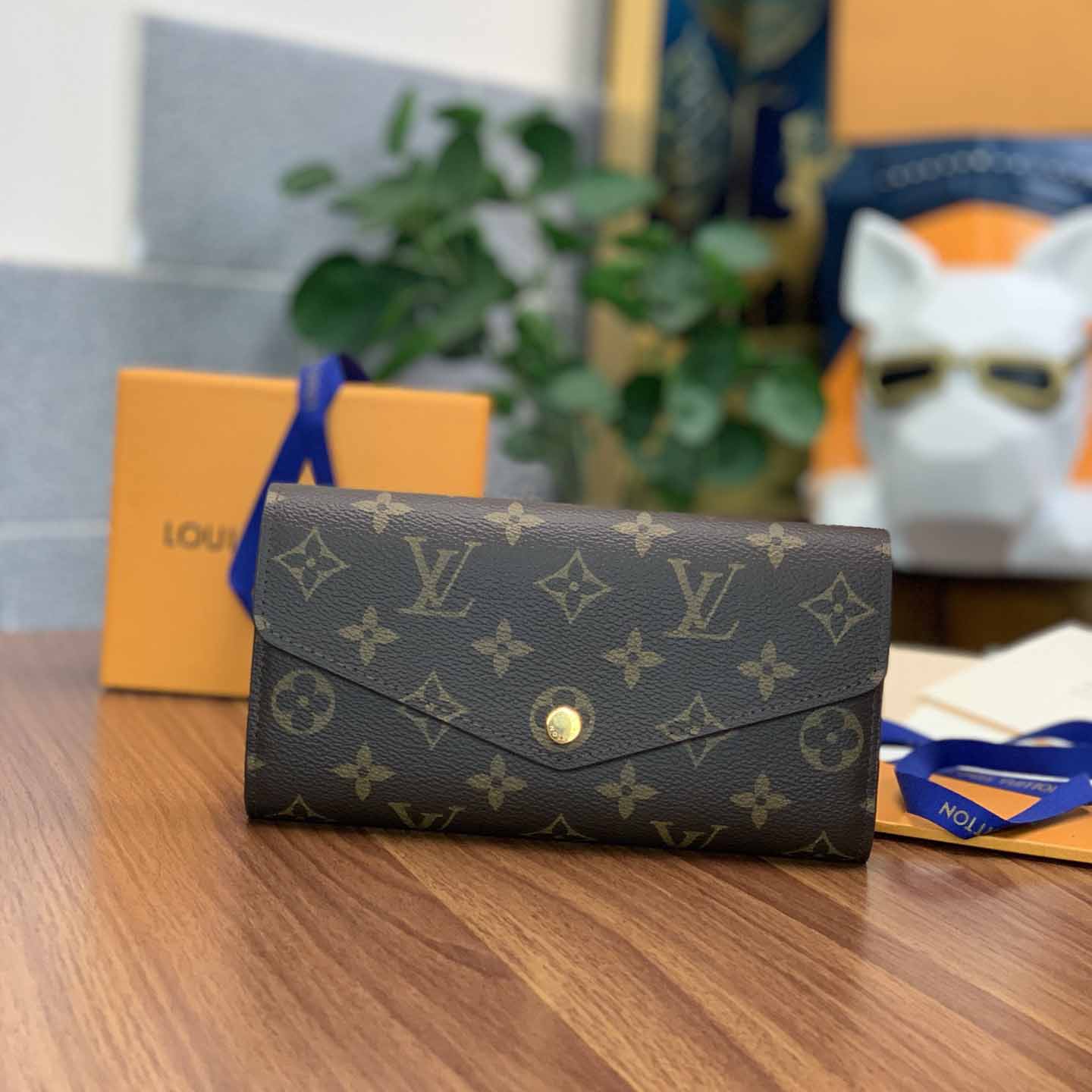 Louis Vuitton LV Sarah Wallet (19x10CM)     M60531 - FashionPlug