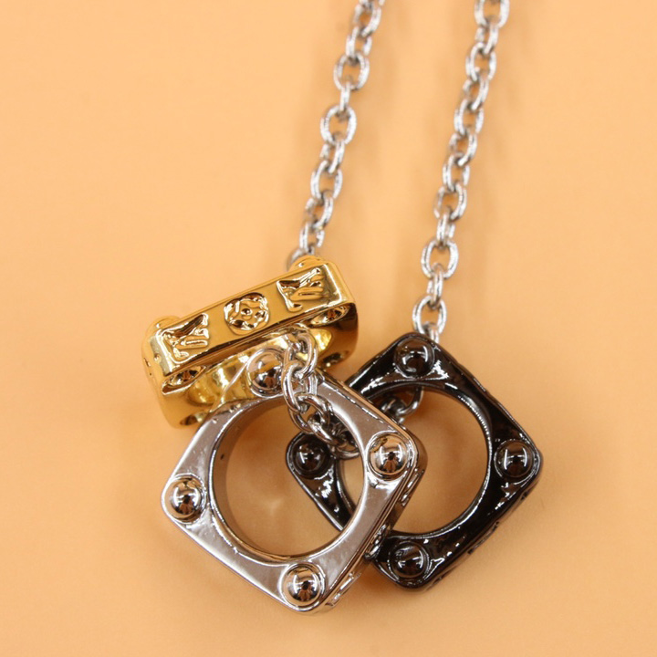 Louis Vuitton Monogram Bold Necklace    M00675 - FashionPlug