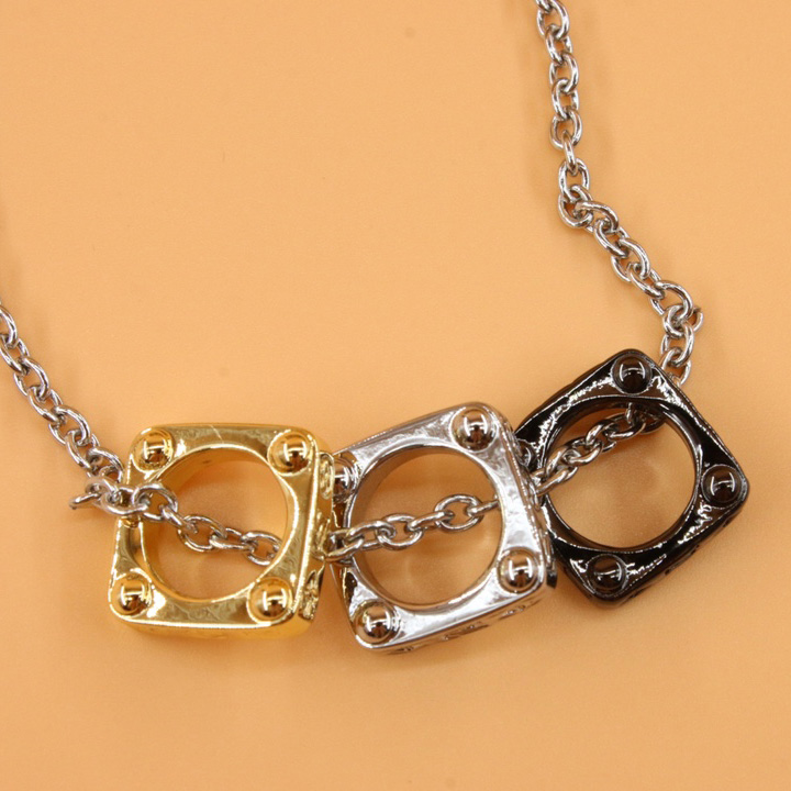Louis Vuitton Monogram Bold Necklace    M00675 - FashionPlug