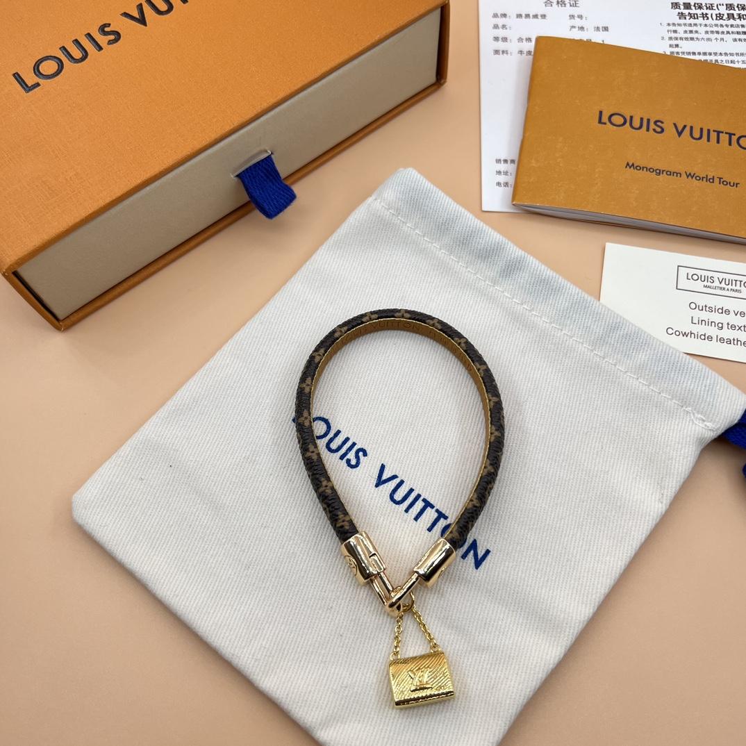 Louis Vuitton LV Cannes Bracelet      - FashionPlug