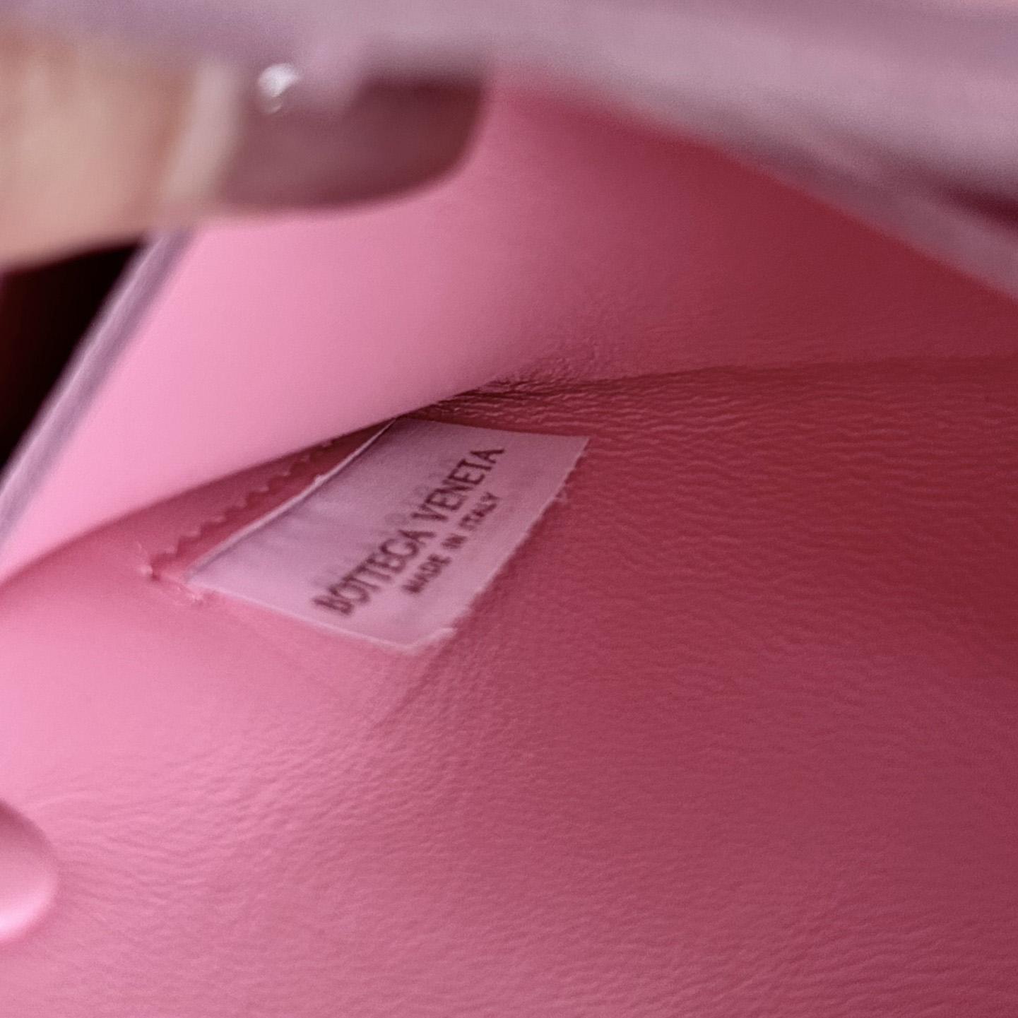 Bottega Veneta Small Cassette - FashionPlug