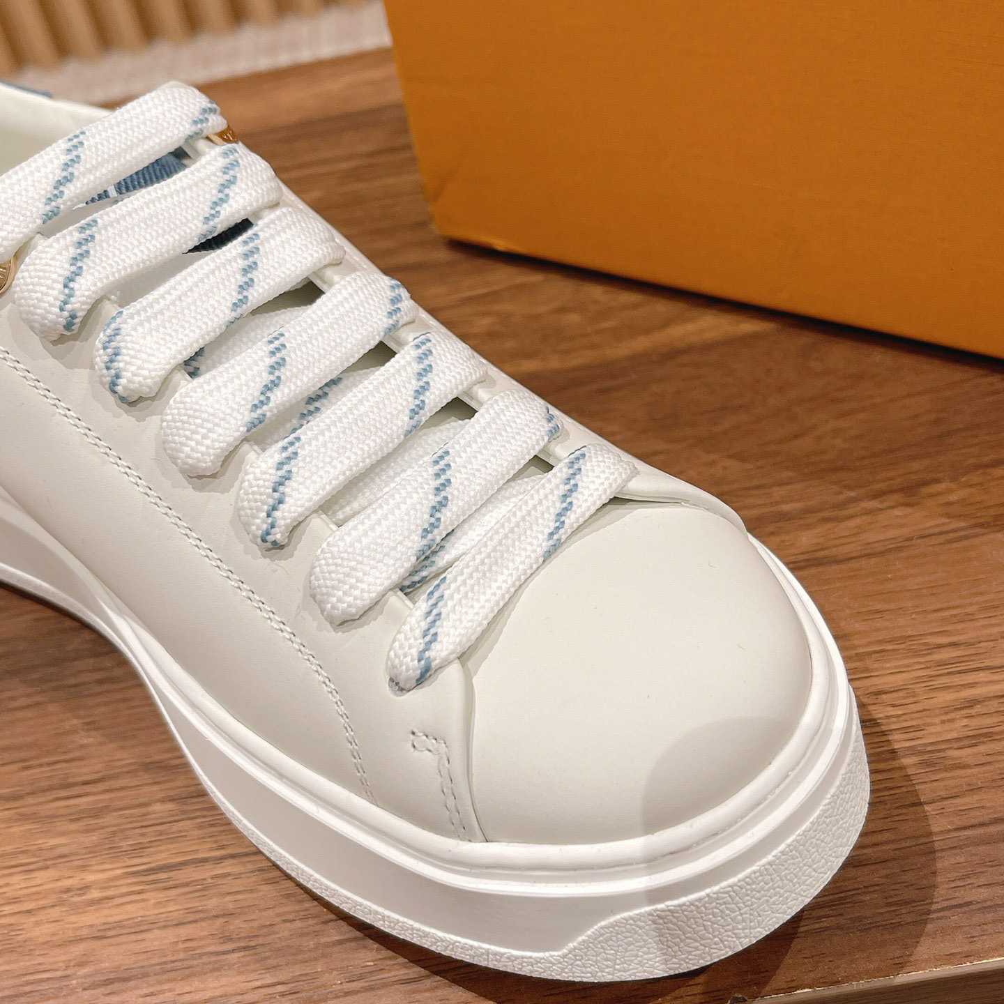 Louis Vuitton Time Out Sneaker (upon uk size)    1ABB4O - FashionPlug