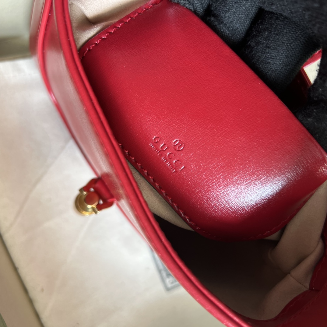 Gucci Jackie 1961 Mini Shoulder Bag (19x13x3cm) - FashionPlug