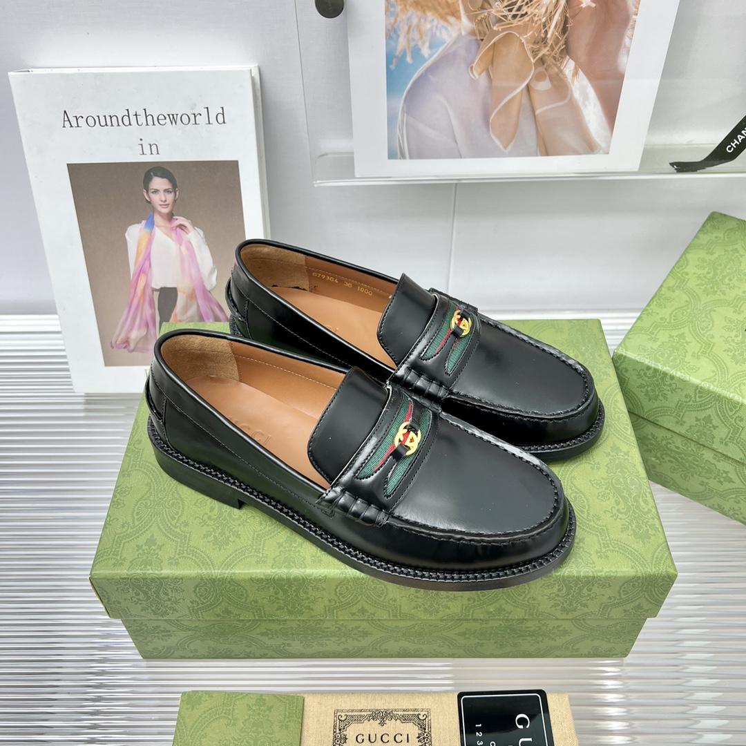 Gucci Loafer With Interlocking G - FashionPlug