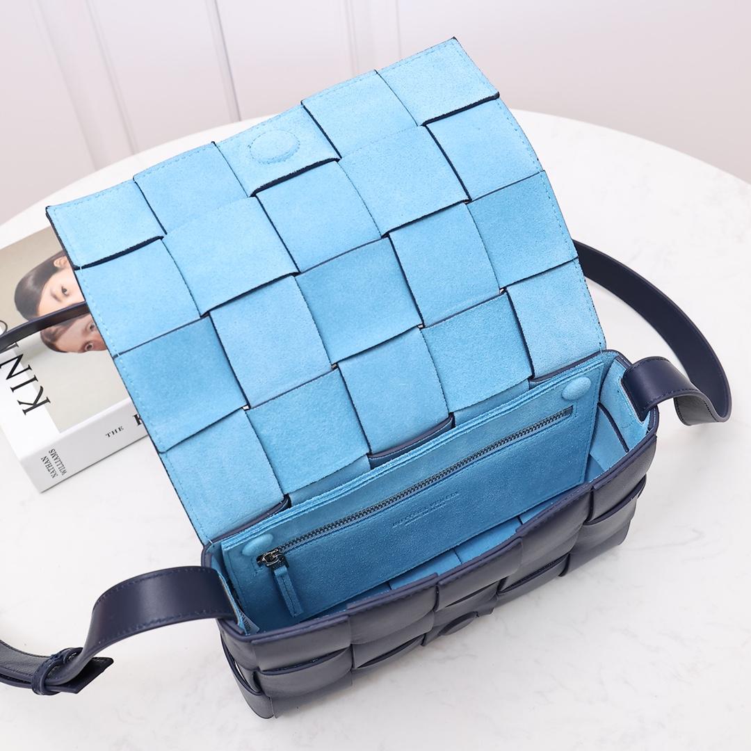 Bottega Veneta Cassette - FashionPlug